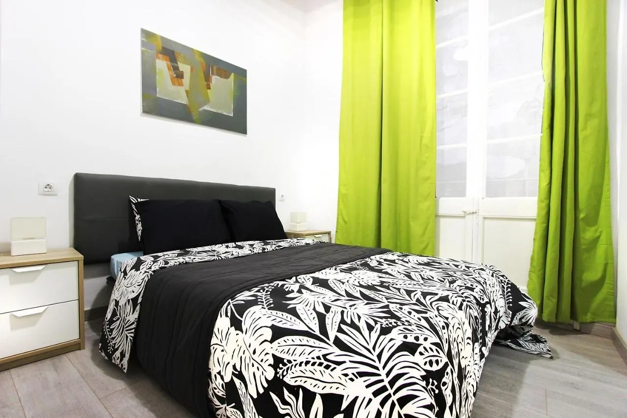 Two Bedroom Flat Born Barcelona Apartment
